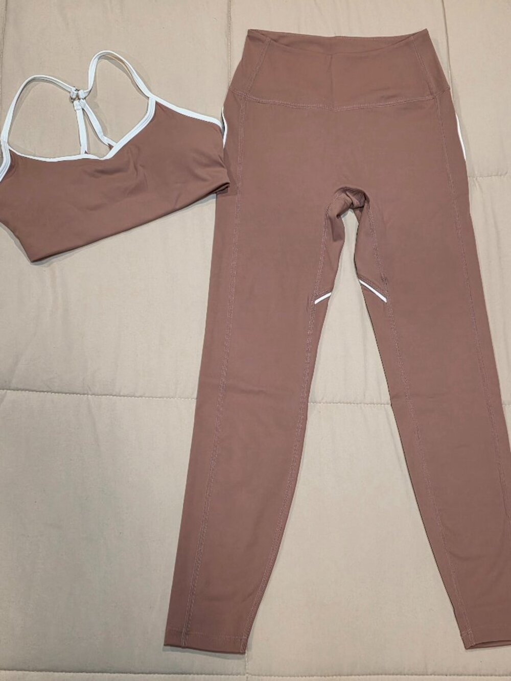 Mauve Heart Contour Activewear Set | Size Small